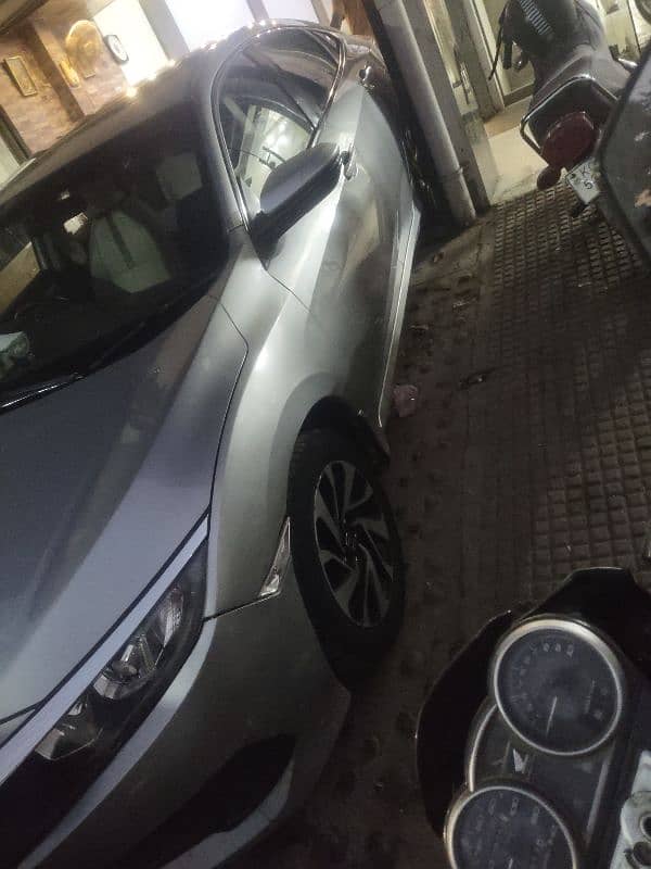 Honda Civic Oriel 2018 3