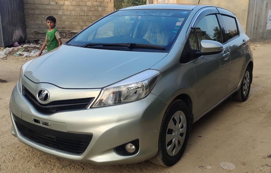 Toyota Vitz 2011 2