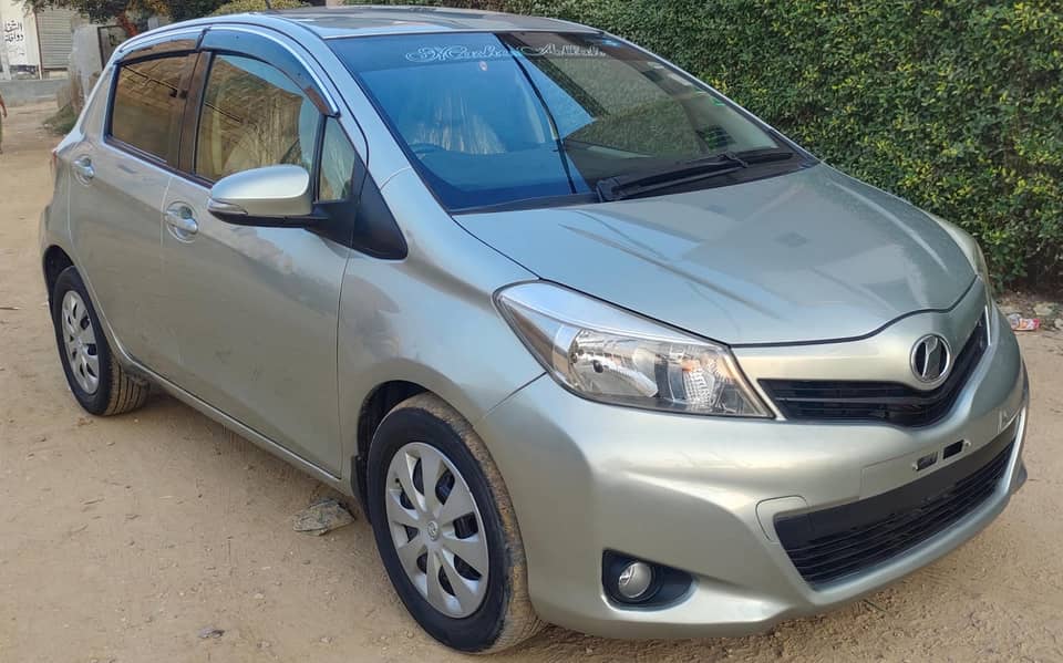 Toyota Vitz 2011 3