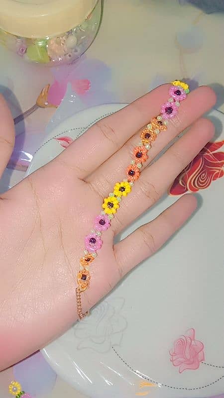 Flowers beads Bracelet. 3