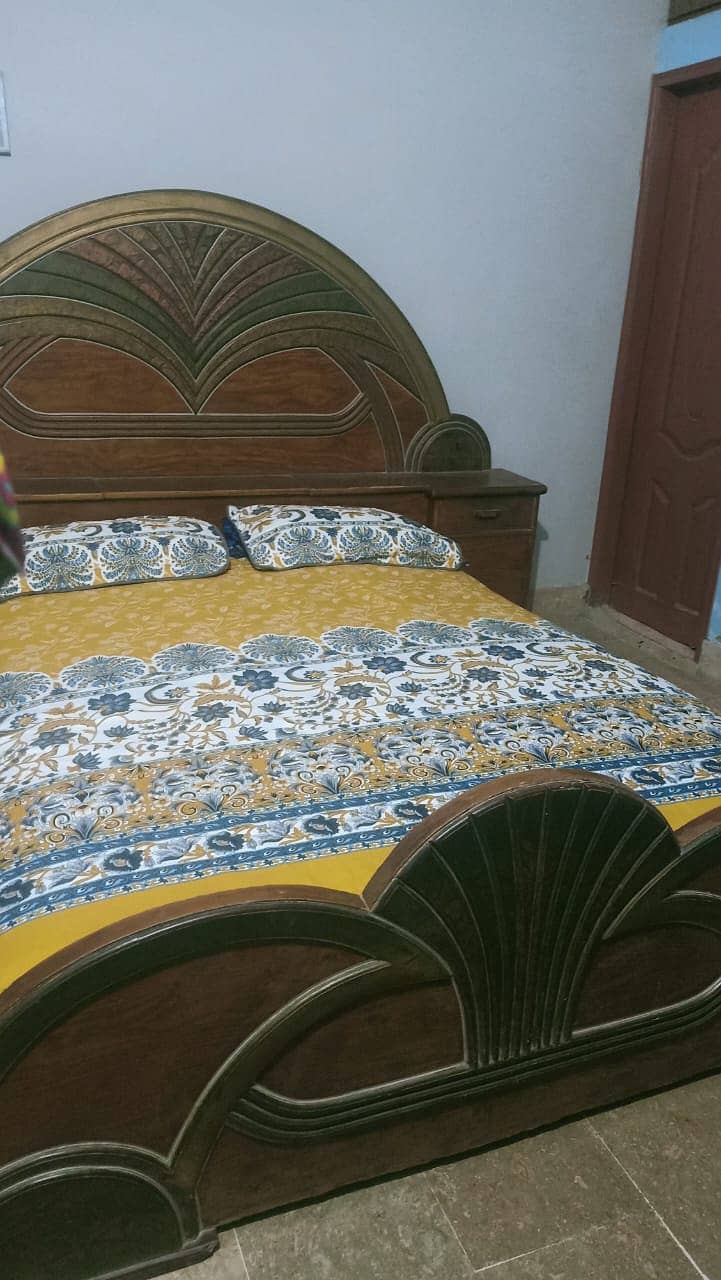 bed or 3 side allmaree for sale condition good 6