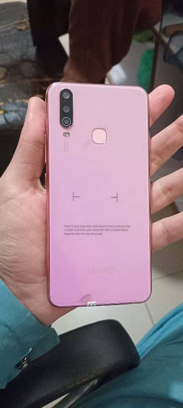 VIVO Y17 3