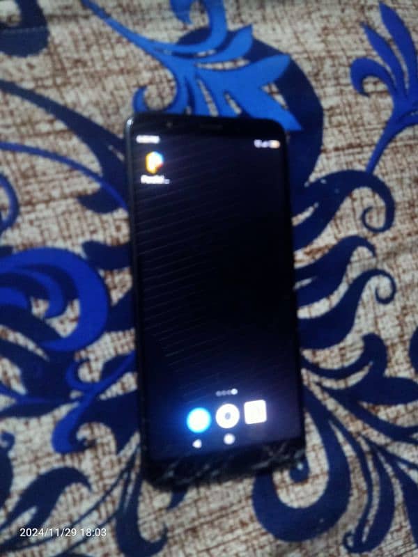 Redmi 5 plus 64+4 original mobile bilkull ok phone he 1