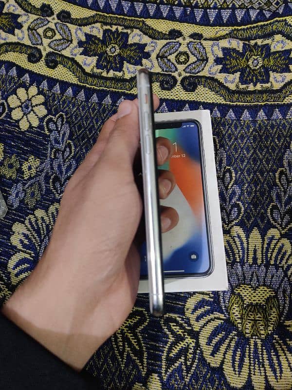 Iphone X PTA Approved With box and cable 2