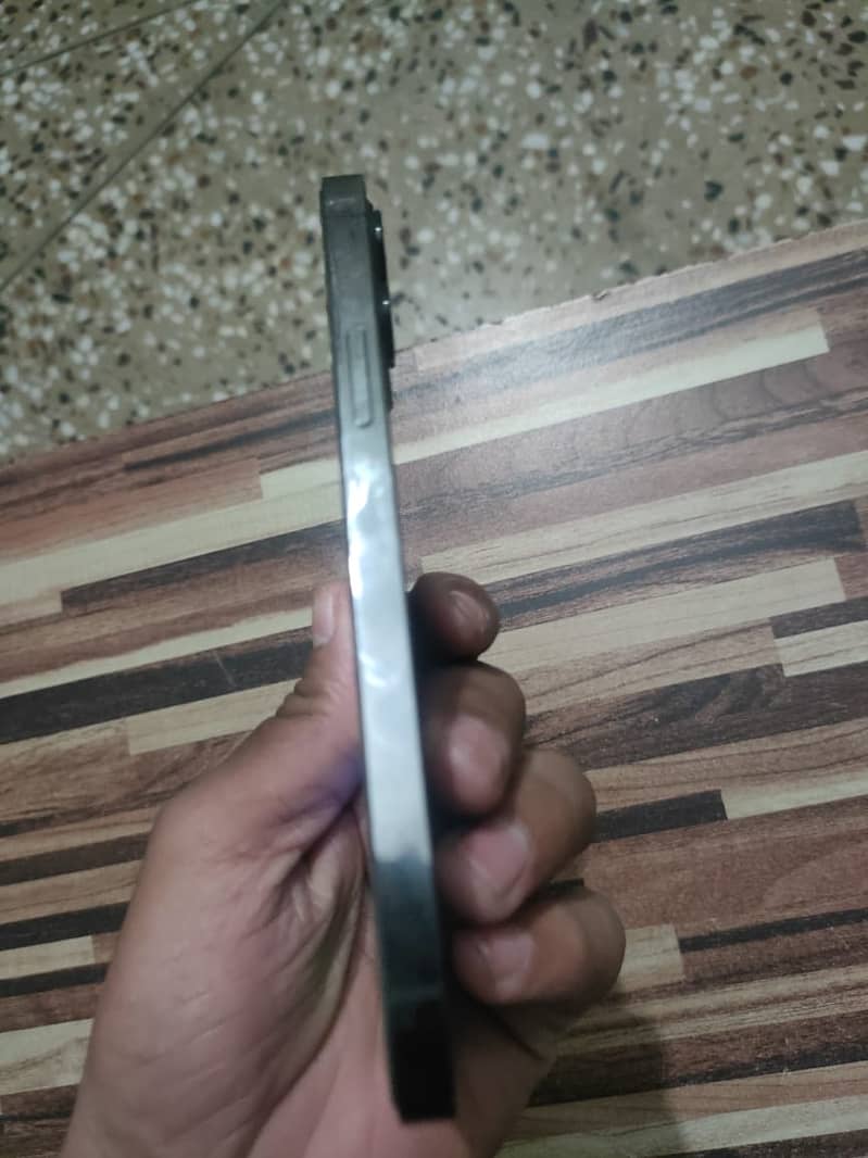 IPHONE 12 PRO NON PTA EXCHANGE POSSIBLE 3