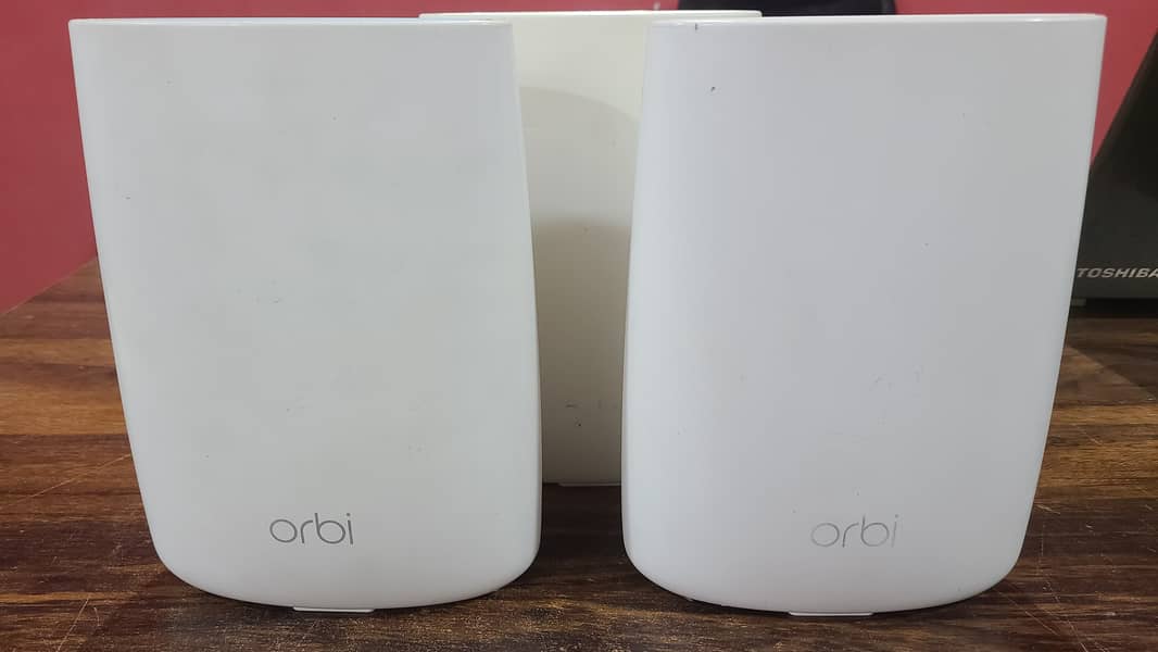 NETGEAR Orbi 50 | AC3000 Tri-Band Whole Home Mesh WiFi System With box 7