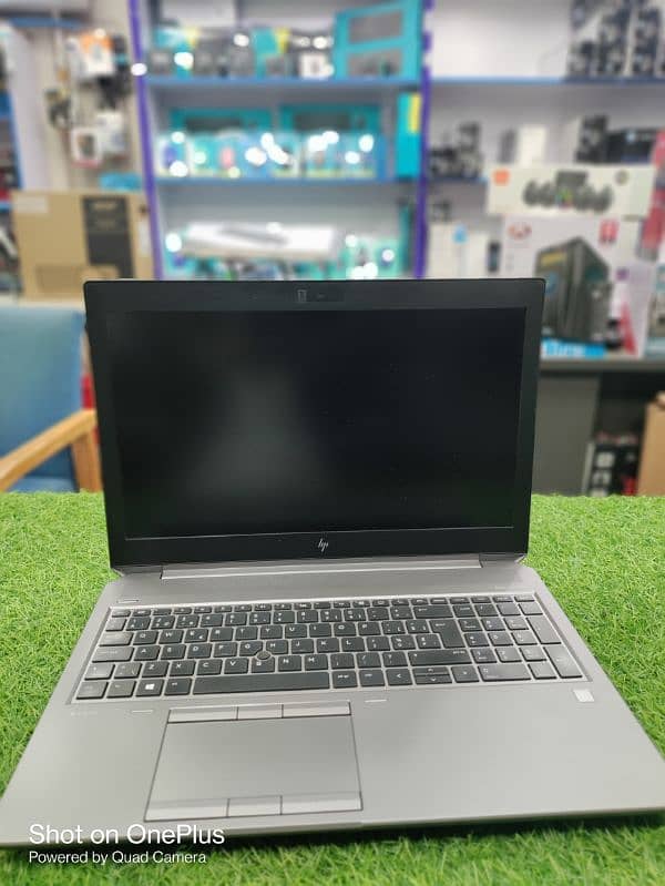 Hp zbook core i7 8th genration  4 gb card p2000 withh warranty 3