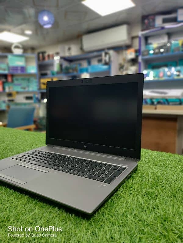 Hp zbook core i7 8th genration  4 gb card p2000 withh warranty 14