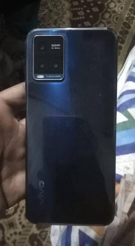 vivo y21t good condition with original box and charger 0