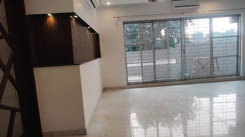 1 Kanal Full House With Basement Available Sale In DHA PHASE 6 LAHORE 17