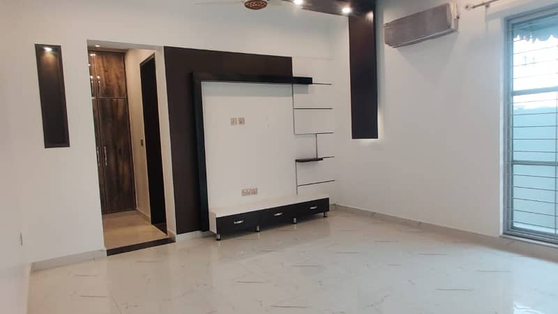 1 Kanal Full House With Basement Available Sale In DHA PHASE 6 LAHORE 20