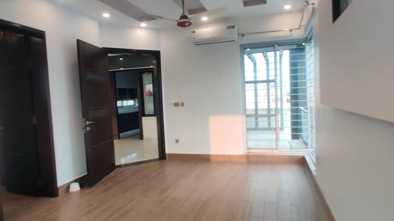 1 Kanal Full House With Basement Available Sale In DHA PHASE 6 LAHORE 26