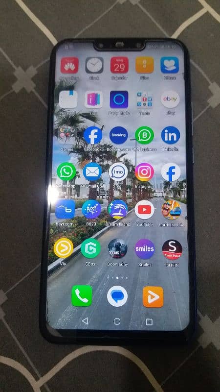 Huawei nova 3 i ,6 gb ram 128 gb rom 3