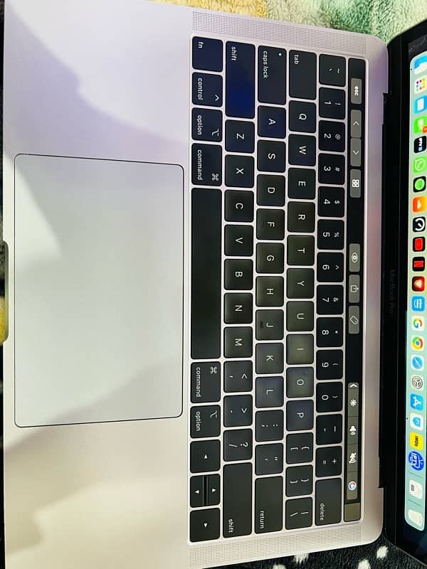 Macbook pro 2018 13inch 3