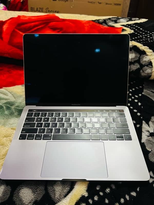 Macbook pro 2018 13inch 7