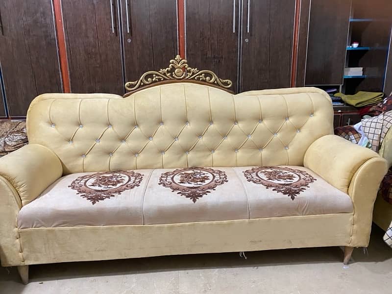 5 Seater sofa 3