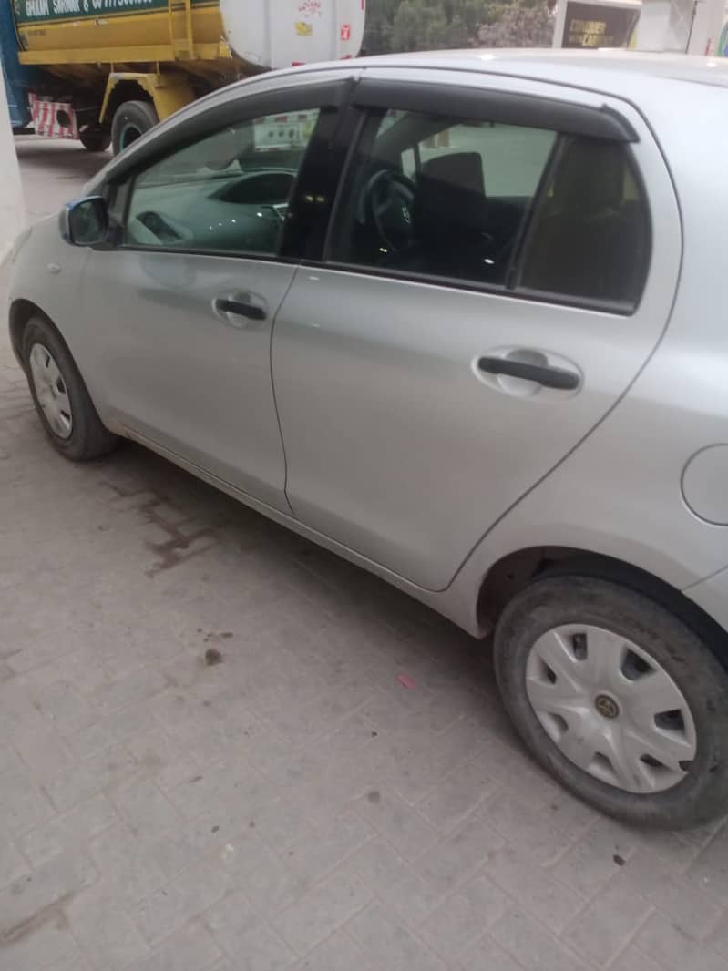 Toyota Vitz 2006/12 1