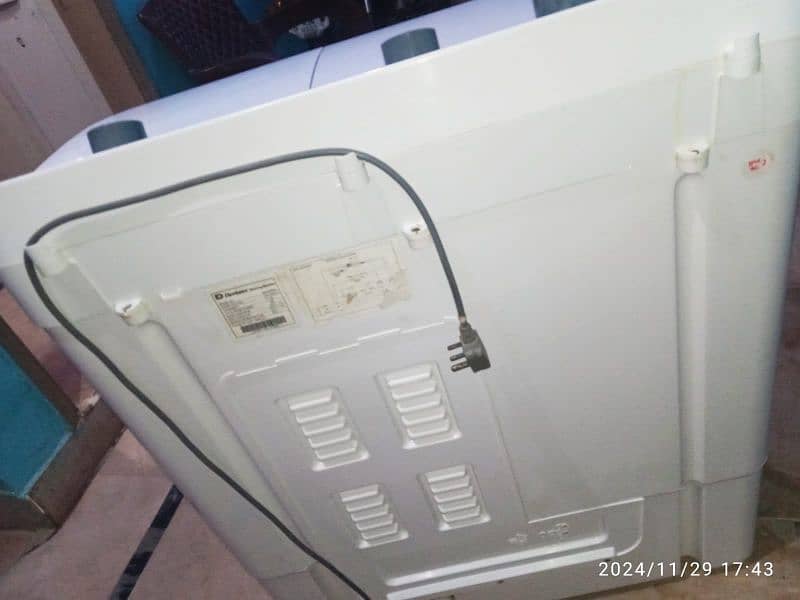 Dawlance washing machine twin tub model number DW-6550 9