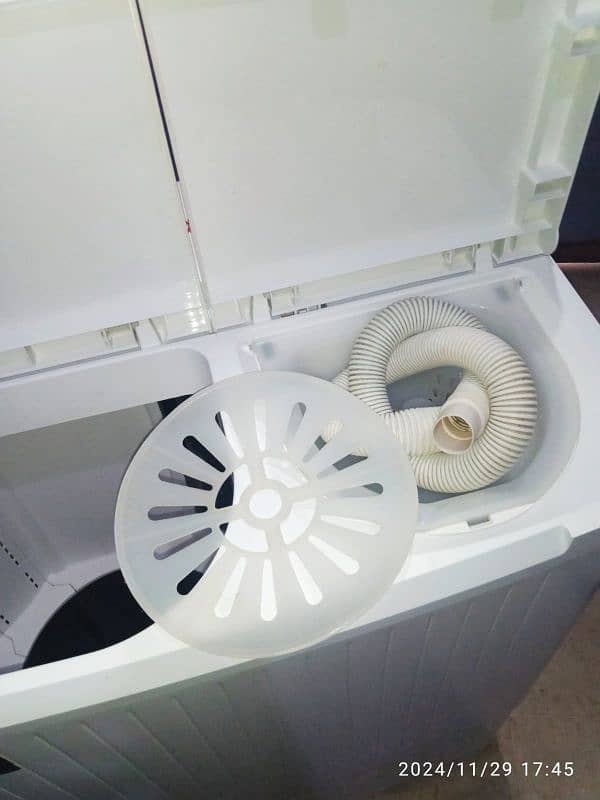 Dawlance washing machine twin tub model number DW-6550 10