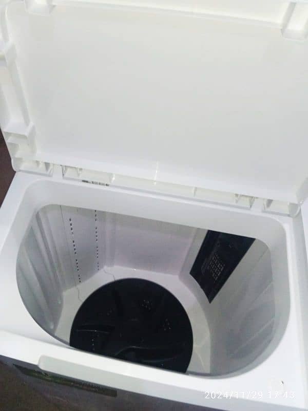 Dawlance washing machine twin tub model number DW-6550 15