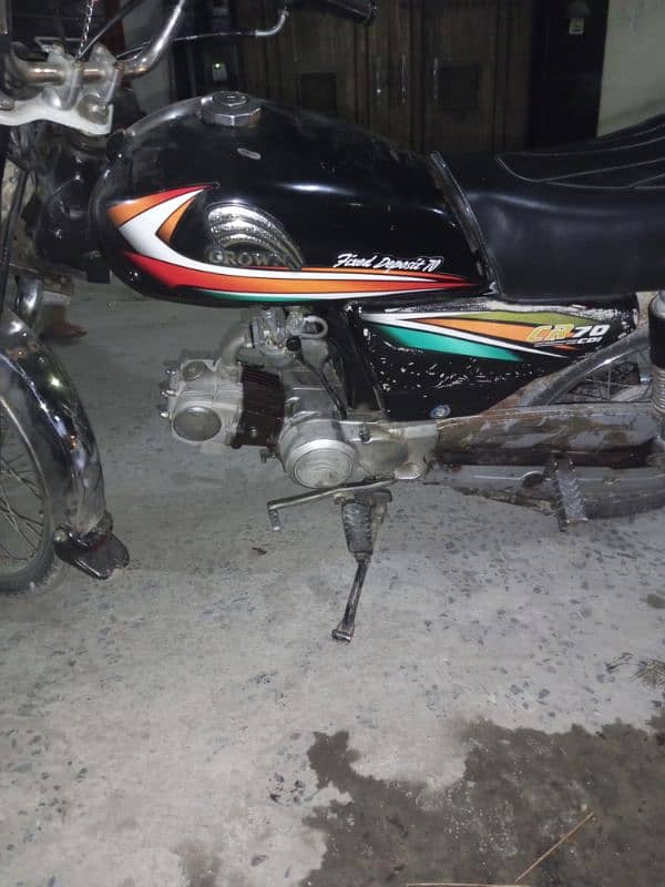 Crown motorcycle for sale engine ok hai 3