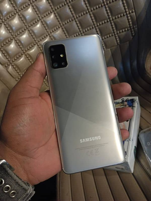 Samsung a51 8+128GB 5