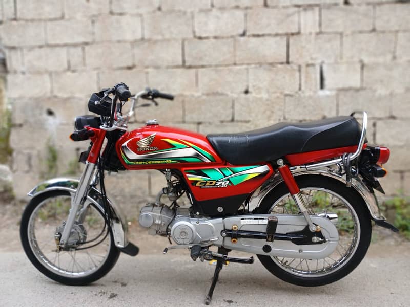 Honda CD 70 2022 3