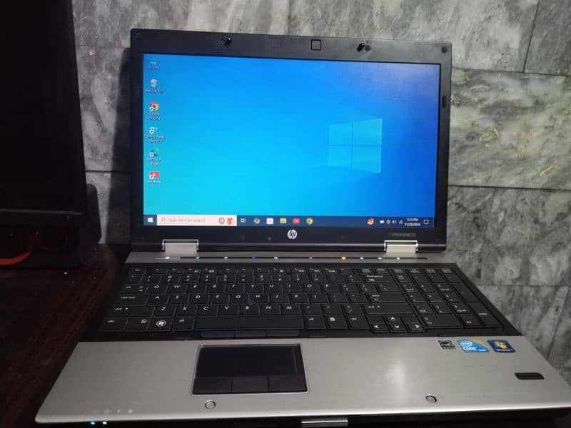 HP i5 EliteBook 8540p 3