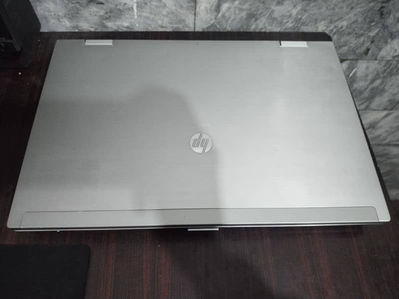 HP i5 EliteBook 8540p 4