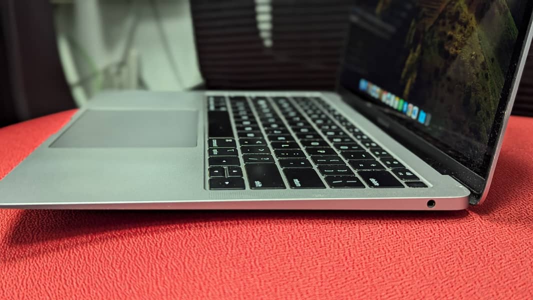 Apple Macbook air 2019 5