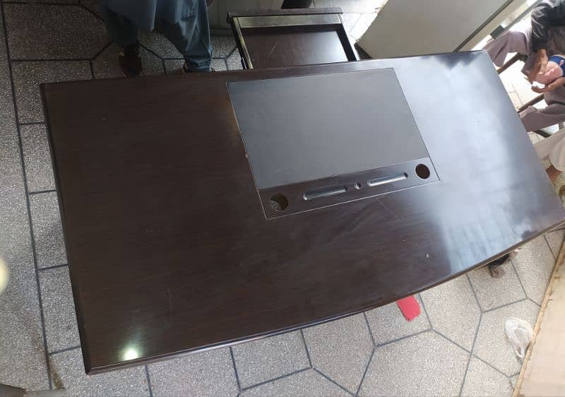 Office table for sale urgent 2