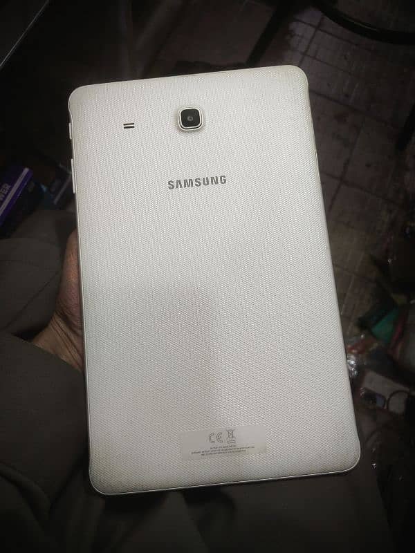 Samsung tab E Sim Wali 1