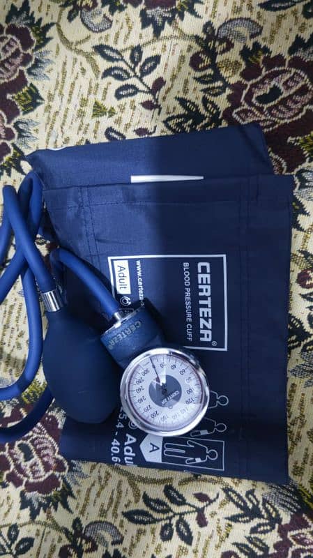 CERTEZA Dual Head Stethoscope,CERTEZA CR-1002 Aneroid Sphygmomanometer 4