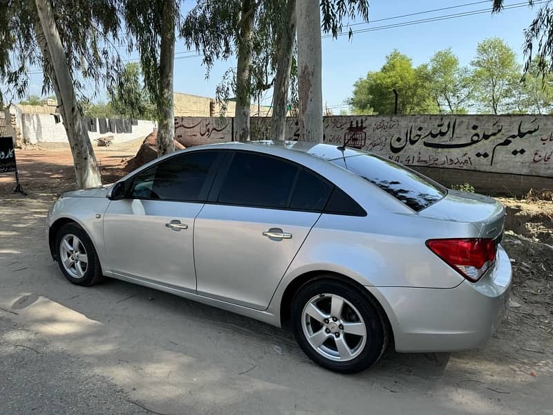 Chevrolet Cruze 2010 For Sale / Exchange 3