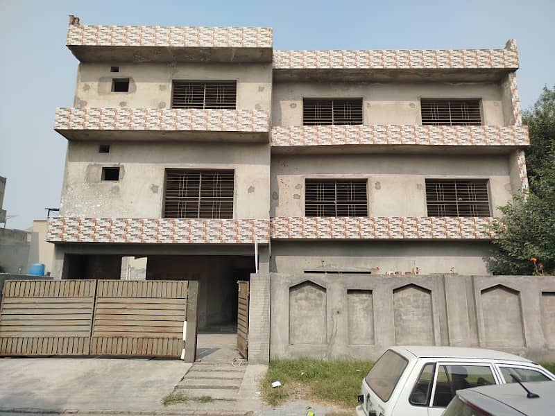 1 kanal triple storey gray structure for sale each floor 2 portion 0