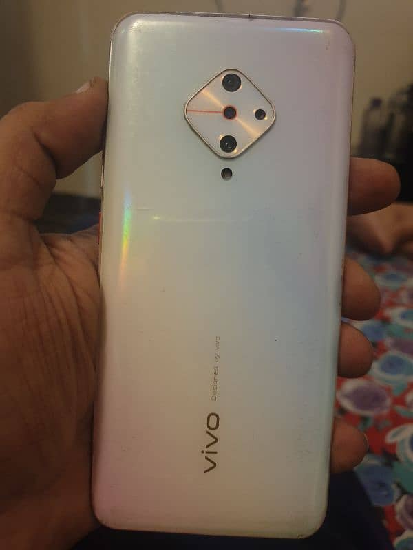 Vivo 1920 with box charger 2