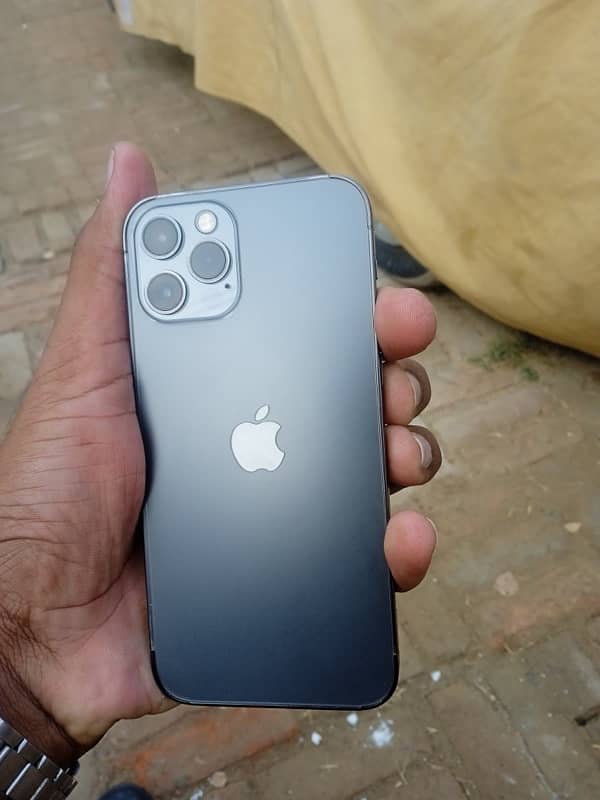 I phone 12 Pro 1