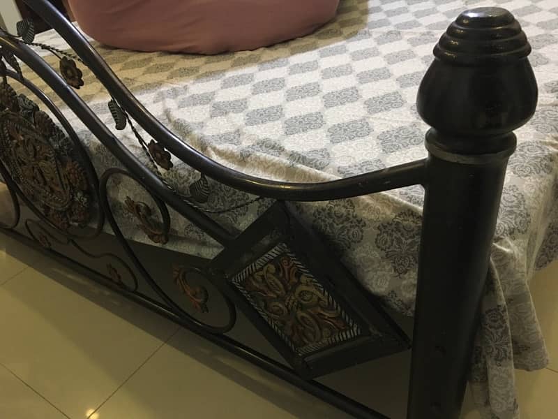 iron bed. 3