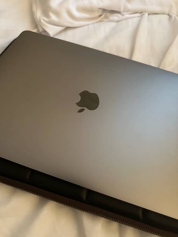 Macbook Air M1 2024 1