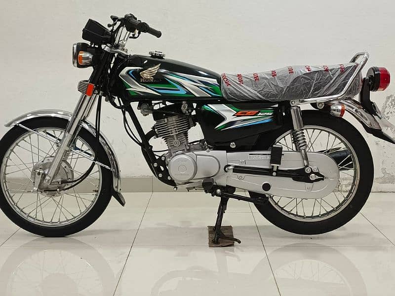 Honda CG 125 2023 Model 5