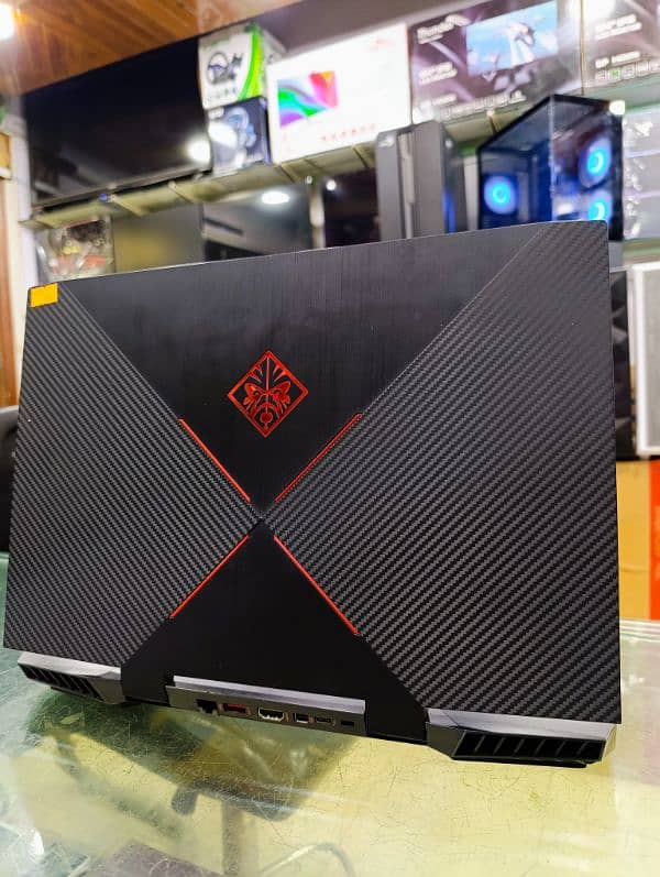 hp omen I 5 8th 8300h 16gb 512 1050ti 4gb 8