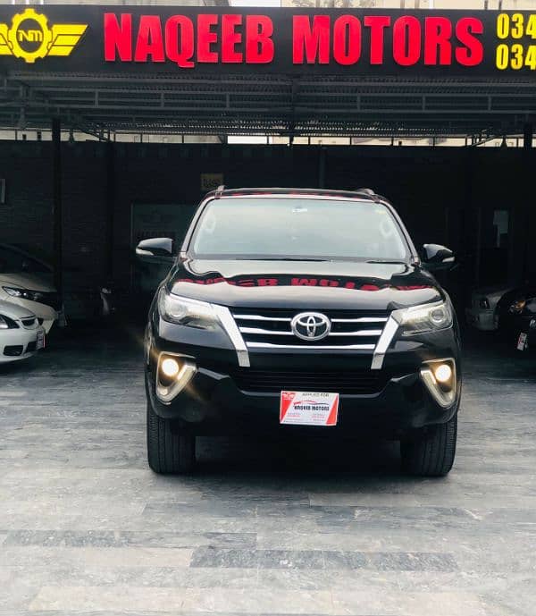 Toyota Fortuner V 2018 2.7 6