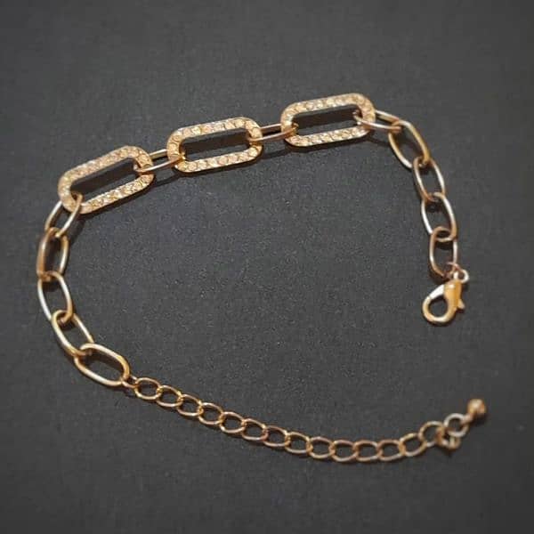 Good quality bracelet for women in a very low price 1