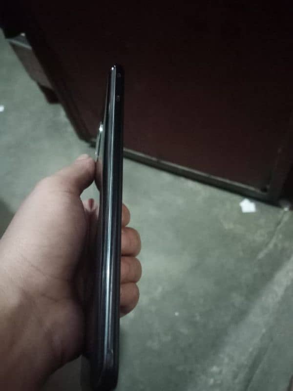 vivo v17 6