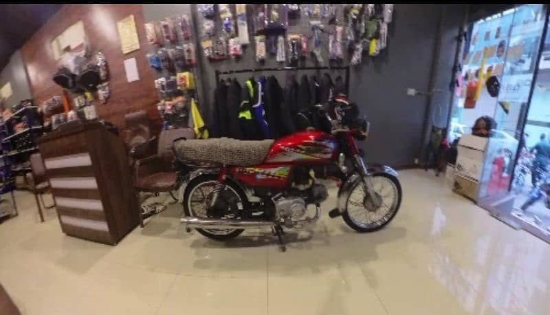 Hi Speed 70cc outclass showroom condition 4