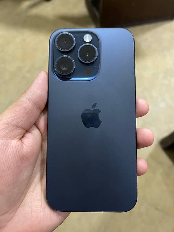 Iphone 15 pro LLA 2