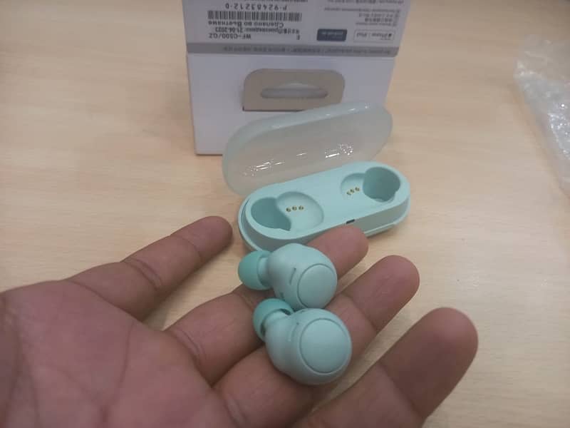 Sony WF-C500N Ear Buds 10