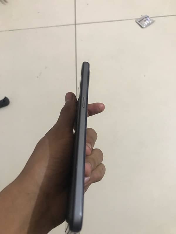 oppo F17 2