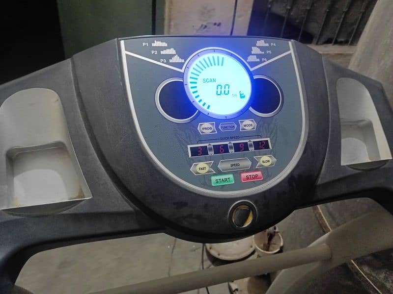 Treadmill Gold Star // 1.75 HP Genuine Motor// 120 kg weight supported 0