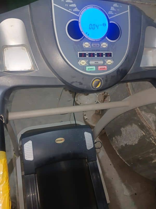 Treadmill Gold Star // 1.75 HP Genuine Motor// 120 kg weight supported 3